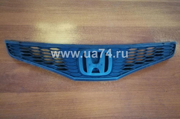Решетка радиатора без молдинга Honda Fit 2007-2010 (SAT / Китай)